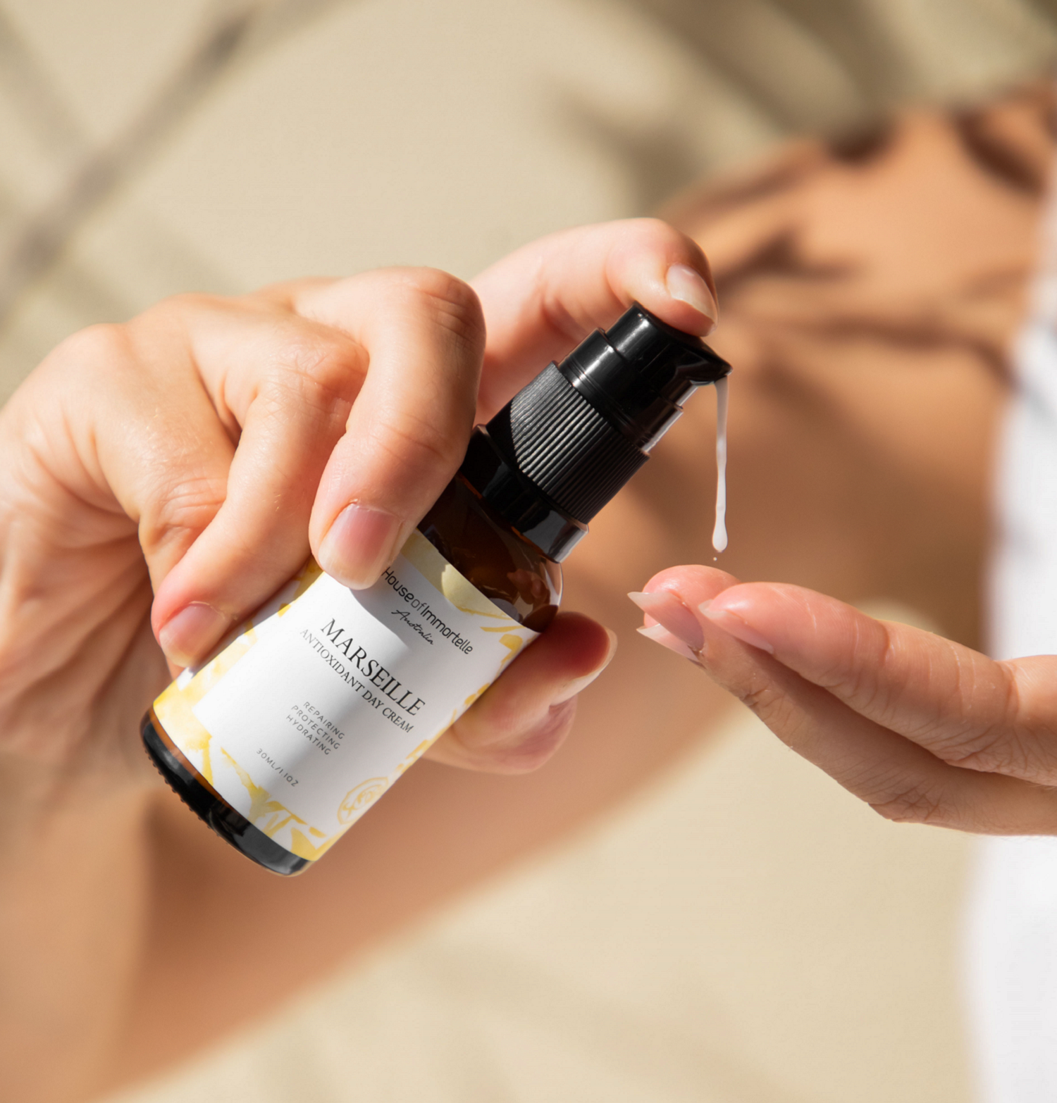 House of Immortelle Marseille Antioxidant Day Cream in a sleek jar, formulated with powerful antioxidants to protect and nourish the skin throughout the day. This lightweight cream hydrates, smooths, and shields the skin from environmental stressors, leaving a fresh, glowing complexion