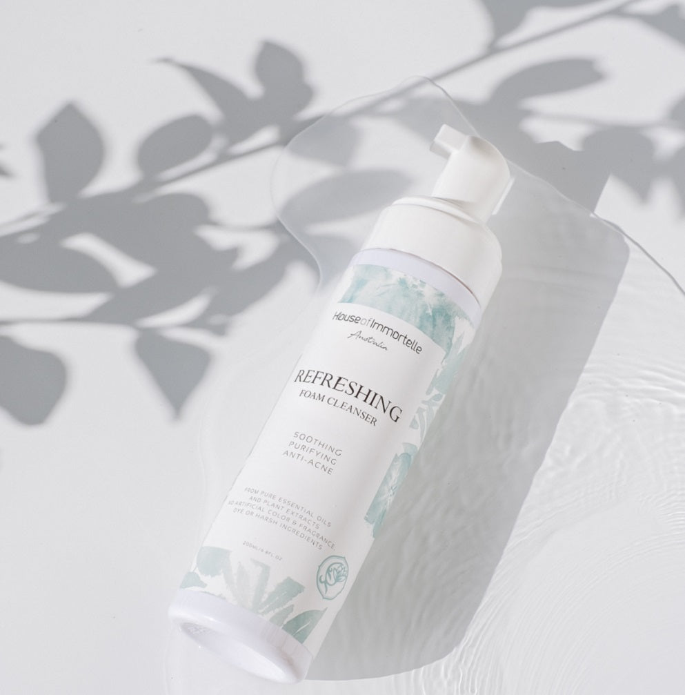 A luxurious refreshing foam cleanser by House of Immortelle, designed to deeply cleanse the skin. The airy foam gently removes impurities, leaving the skin feeling fresh, soft, and revitalized. Packaged in an elegant bottle, it blends natural ingredients for a soothing skincare experience